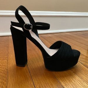 Chinese Laundry open toe heel